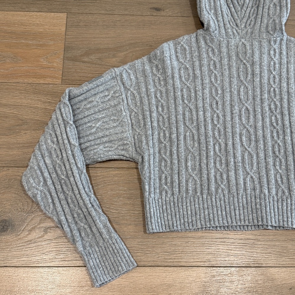 ALO YOGA Athletic Heather Grey Cable Knit‎ Winter Bliss Pullover Hoodie Size S - Picture 6 of 9